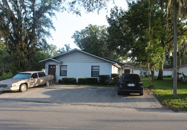 4743 16th St in Zephyrhills, FL - Building Photo - Building Photo