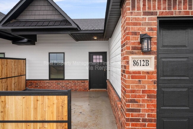 8620 Cantera Dr in Fort Smith, AR - Building Photo - Building Photo