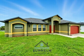 209 SW 10th Ave in Cape Coral, FL - Building Photo - Building Photo