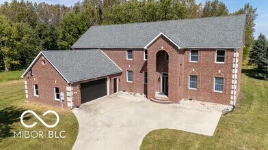 461 S Co Rd 725 W in Yorktown, IN - Building Photo - Building Photo