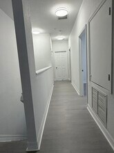 820 Pipers Cay Dr in West Palm Beach, FL - Foto de edificio - Building Photo