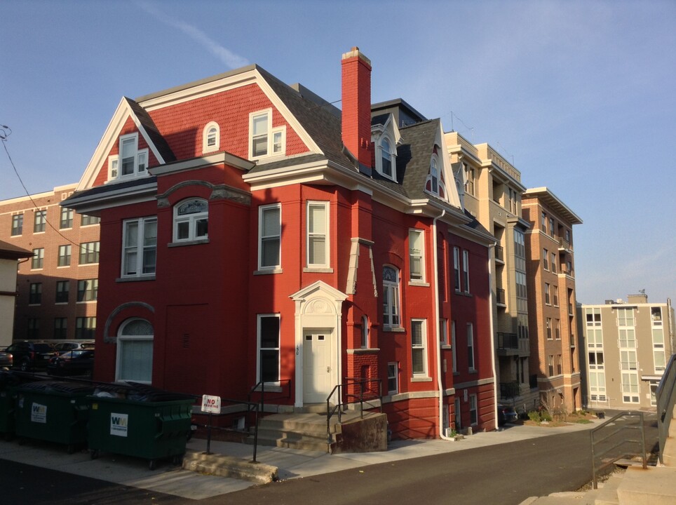 150 Langdon St in Madison, WI - Foto de edificio