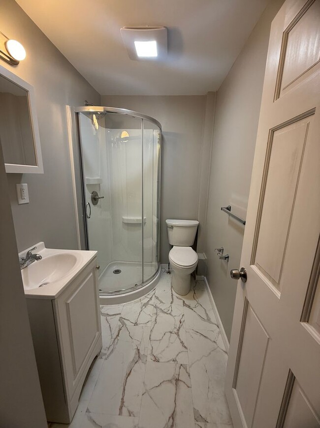 10 Longworth Ave in Middletown, CT - Building Photo - Building Photo