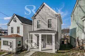 2 Ogden St in Carnegie, PA - Building Photo - Building Photo