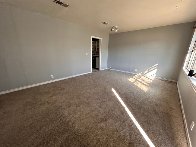 4269 Cumberland St in Wichita, KS - Building Photo - Building Photo