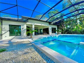 27287 Tennessee St in Bonita Springs, FL - Building Photo - Building Photo