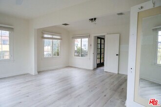 5112 Edgewood Pl in Los Angeles, CA - Building Photo - Building Photo