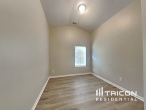 6868 Merrywood Dr in Fairburn, GA - Building Photo - Building Photo