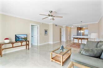 400 N Federal Hwy in Deerfield Beach, FL - Building Photo - Building Photo