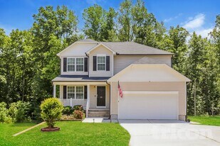 30 Gold Rush Ct in Clayton, NC - Building Photo