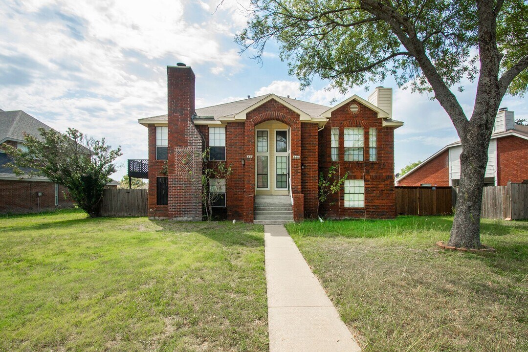 436 Chestnut Ln in Desoto, TX - Building Photo