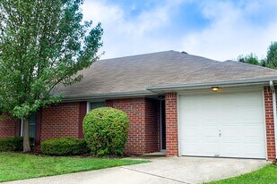 Hartland Place in Lexington, KY - Building Photo