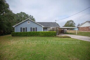 776 Lee Rd 222 in Smiths Station, AL - Building Photo