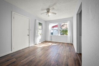 1602 Wambolt St in Jacksonville, FL - Building Photo - Building Photo