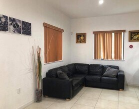 16303 SW 44th Terrace in Miami, FL - Building Photo - Building Photo