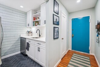 8201 Grubb Rd in Silver Spring, MD - Building Photo - Building Photo
