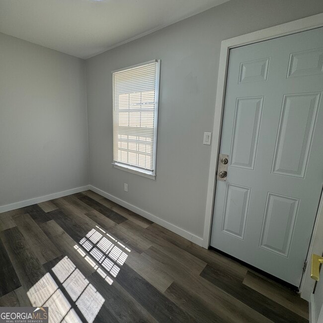 6571 Rock Springs Rd in Stonecrest, GA - Building Photo - Building Photo