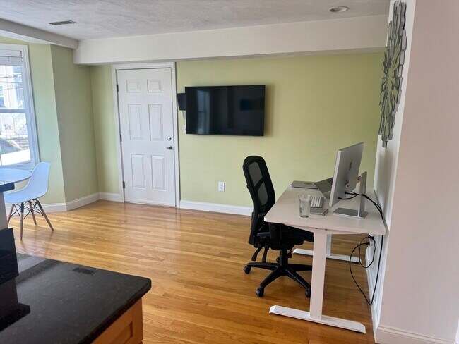 32 Parker St in Boston, MA - Building Photo - Building Photo