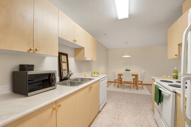 Edgewood Estates in Leduc, AB - Building Photo - Building Photo