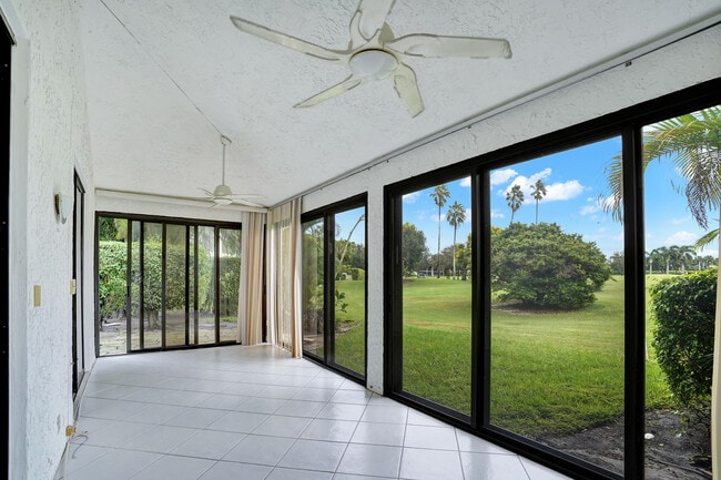 7714 La Mirada Dr in Boca Raton, FL - Building Photo - Building Photo