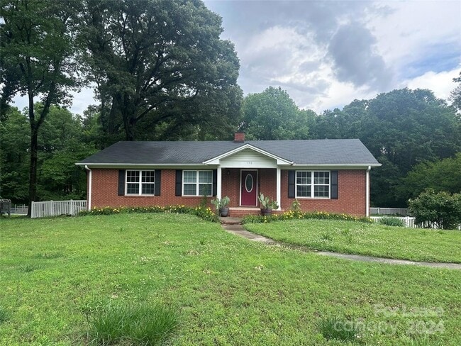 property at 130 Shadow Ln