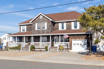 801 N Bay Ave in Beach Haven, NJ - Building Photo - Building Photo