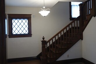 863 S Illinois St in Springfield, IL - Building Photo - Building Photo