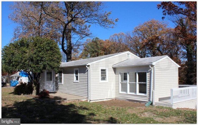 3735 West Ox Rd in Fairfax, VA - Building Photo - Building Photo