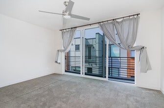3810 California Ave SW in Seattle, WA - Building Photo - Building Photo