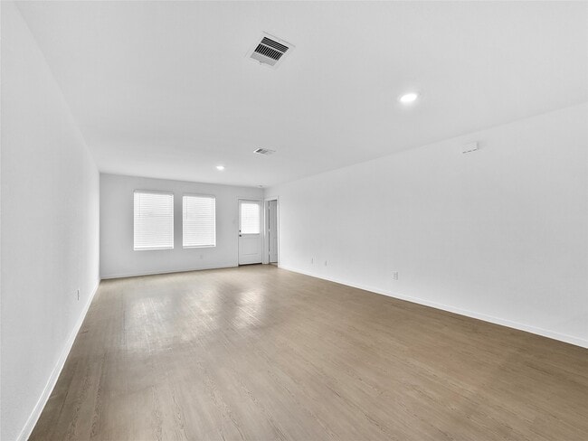 209 Brandi Dr in Wharton, TX - Building Photo - Building Photo