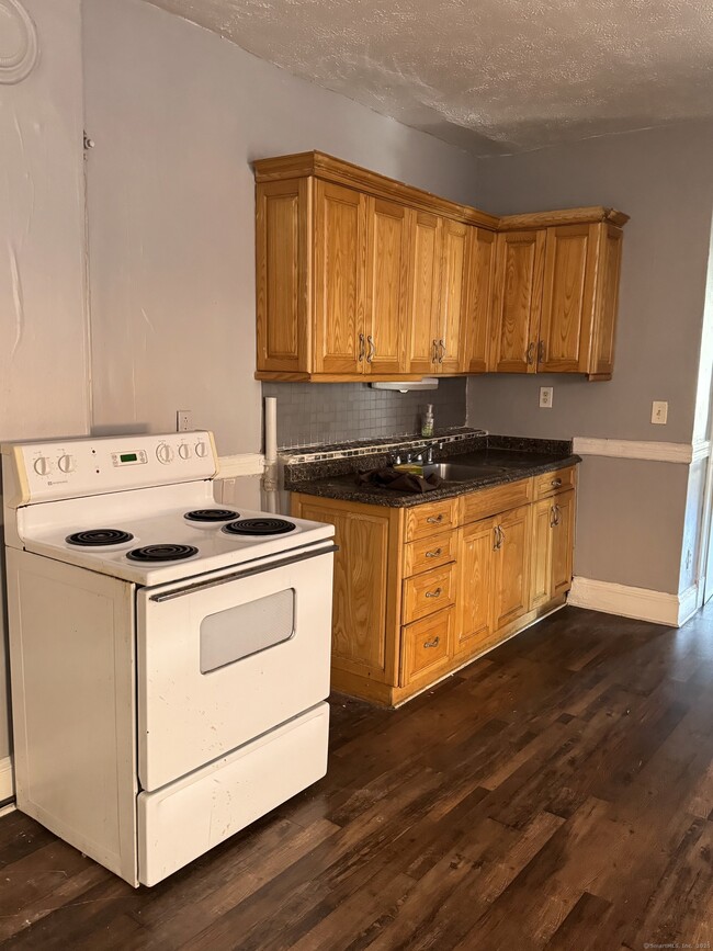 455 Franklin Ave in Hartford, CT - Building Photo - Building Photo