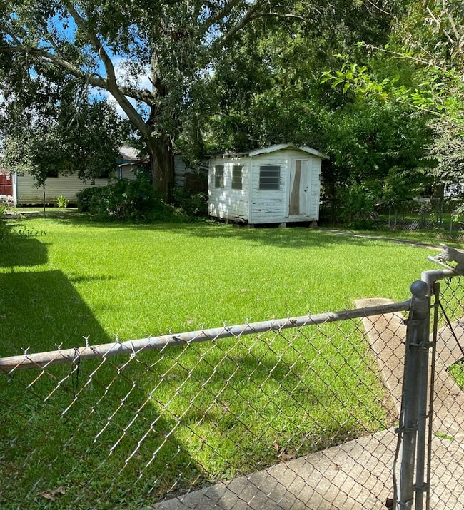 714 Saint Jude Ave in New Iberia, LA - Building Photo - Building Photo