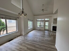 6164 E Mountain Oaks Dr in Flagstaff, AZ - Building Photo - Building Photo