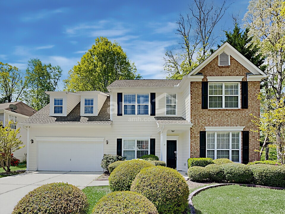 4217 Huddlestone Bridge Pkwy NW in Acworth, GA - Building Photo