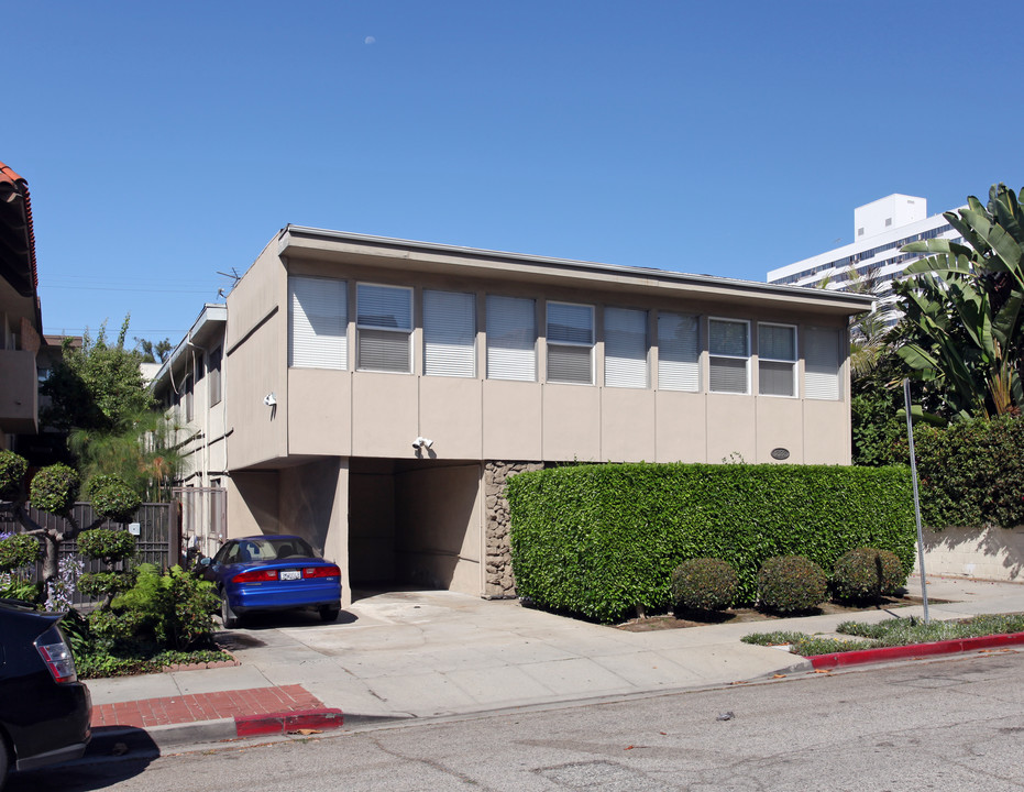 1323 Barry Ave in Los Angeles, CA - Building Photo