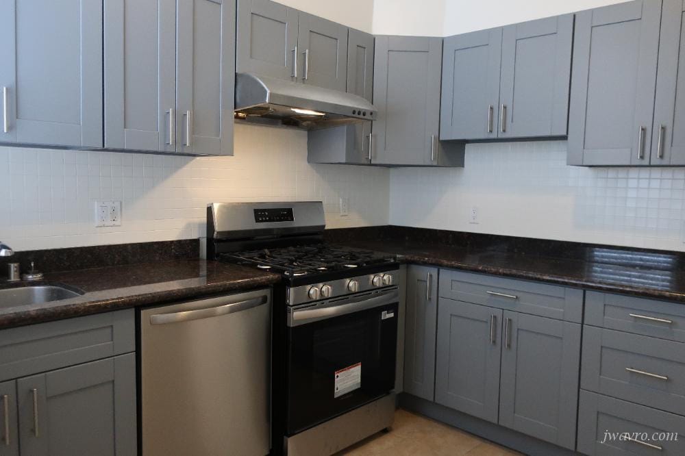 598 12th Ave in San Francisco, CA - Building Photo