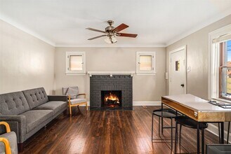 51 S Laclede Station Rd in Webster Groves, MO - Building Photo - Building Photo