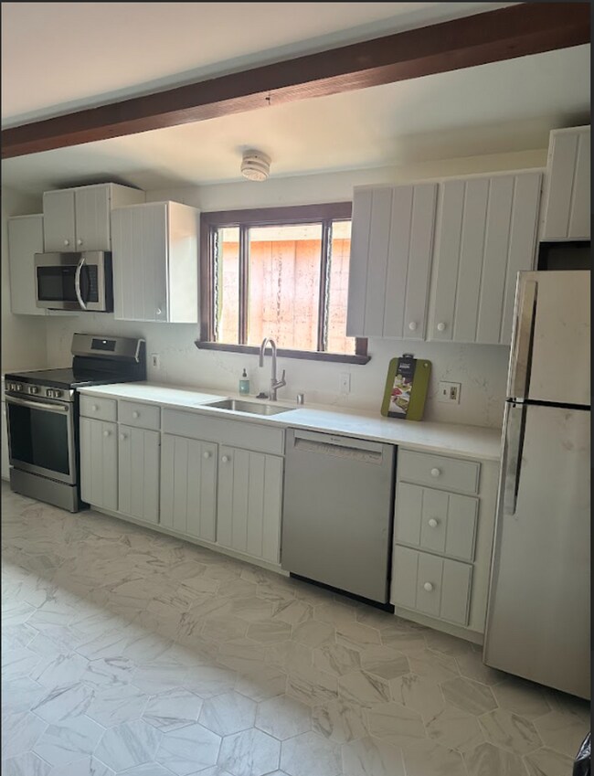117 19th St in Pacific Grove, CA - Building Photo - Building Photo