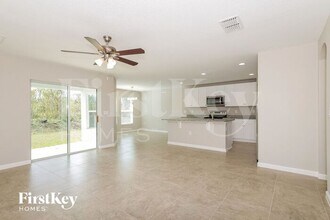 223 Southern Breeze Lp in Winter Haven, FL - Building Photo - Building Photo