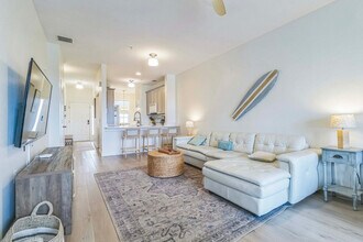 14320 Bristol Bay Pl in Ft. Myers, FL - Building Photo - Building Photo