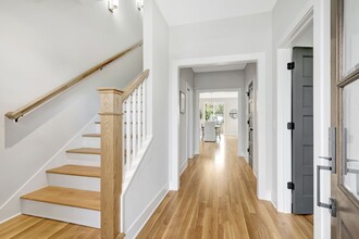 1737 14th Ave N in Nashville, TN - Building Photo - Building Photo