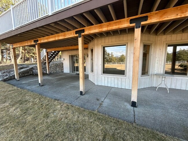 388 Sky W Ln in Hamilton, MT - Building Photo - Building Photo