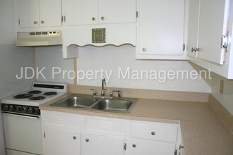 1400 Roslyn Dr-Unit -15c in Burlington, NC - Building Photo - Building Photo