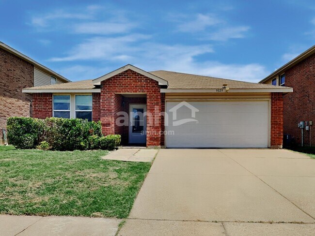 9029 Quarter Horse Ln