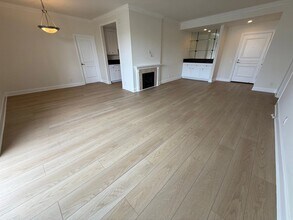 1940 Malcolm Ave, Unit 201 in Los Angeles, CA - Foto de edificio - Building Photo