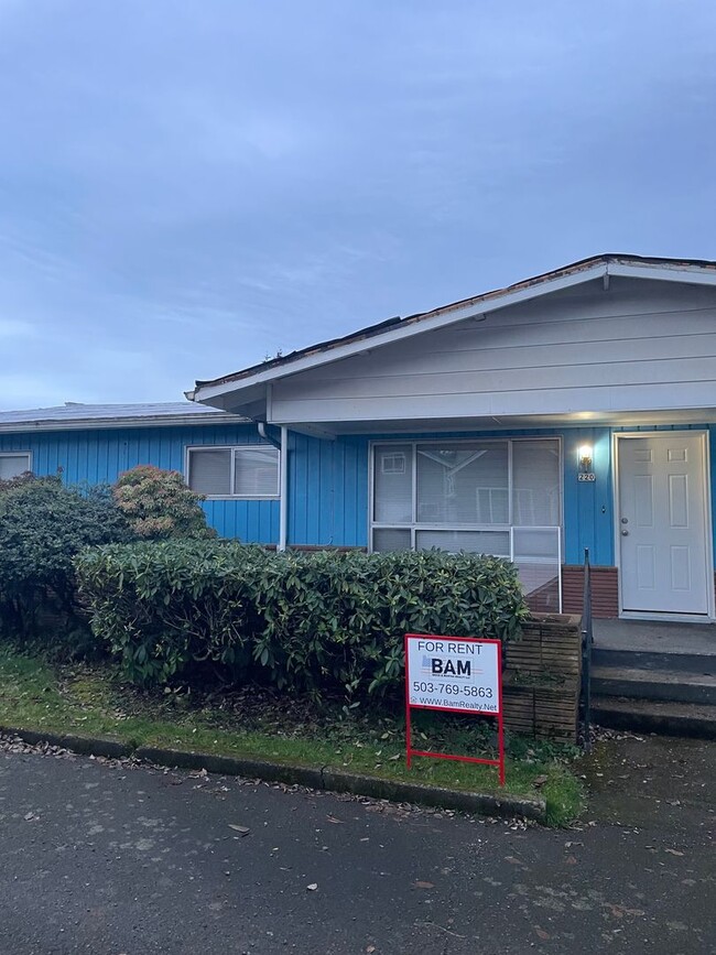 property at 220 SE Denny St