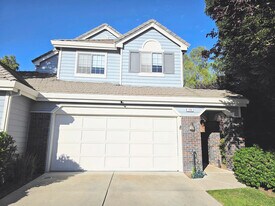 216 Round House Pl in Clayton, CA - Building Photo