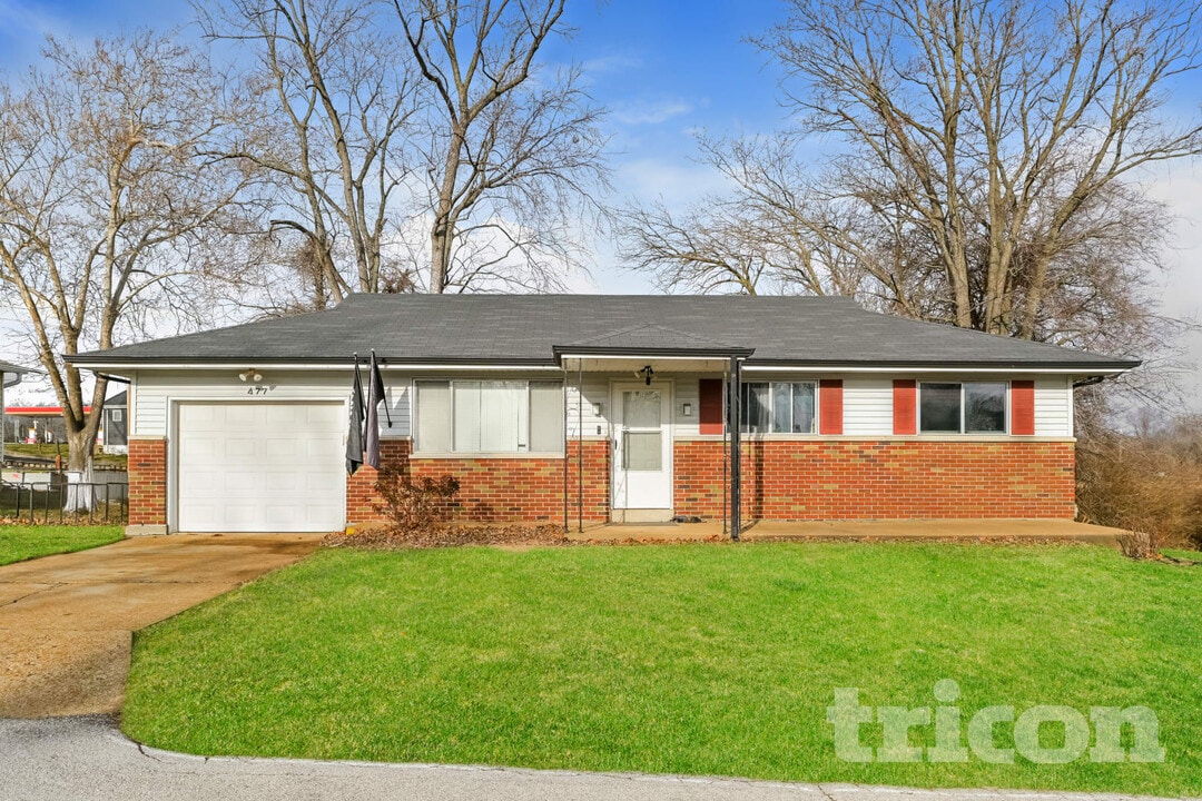477 Keller Dr in Arnold, MO - Building Photo