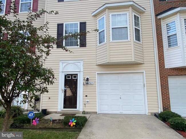 7703 Lucky Lure Dr in Clinton, MD - Building Photo - Building Photo