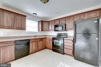 22 Mustang Dr in Hanover, PA - Building Photo - Building Photo